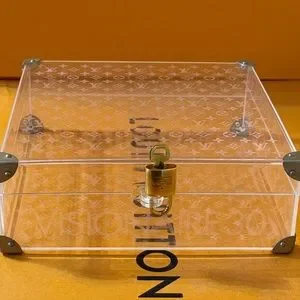 ヴィジョネア Visionaire 30 Spain VISIONAIRE 30 GAME LOUIS VUITTON (7 VOLUMES SOLD AS 1 SET)